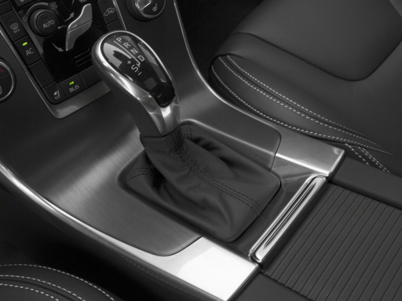 2015 Volvo S60 2015.5 4dr Sdn T5 Drive-E Premier FWD