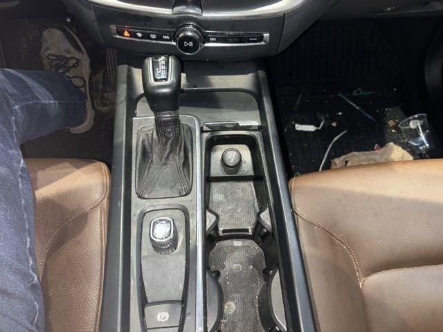 2018 Volvo XC60 T5 AWD Momentum