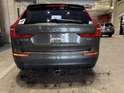 2018 Volvo XC60 T5 AWD Momentum