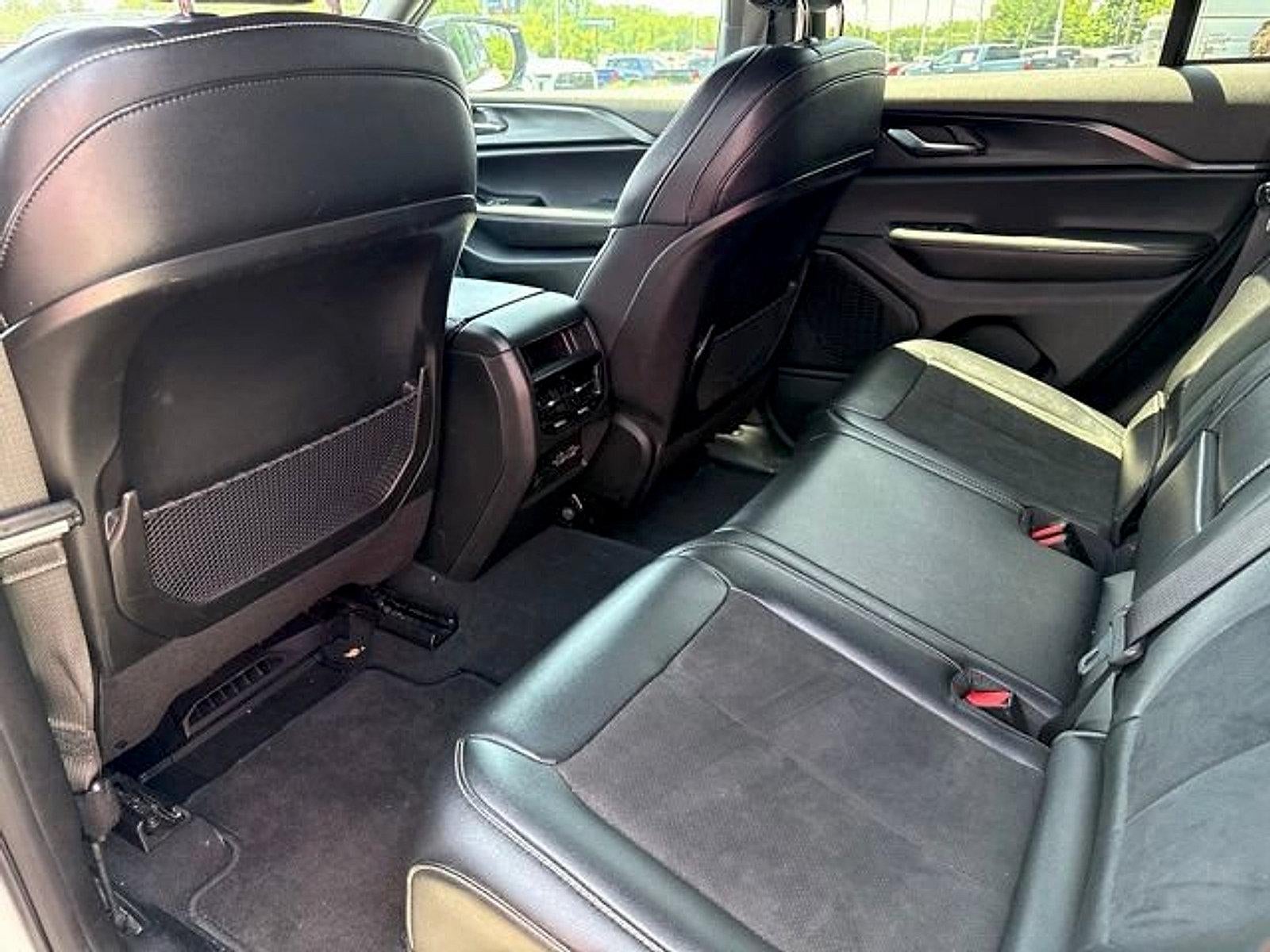 2025 Jeep Grand Cherokee Altitude 4x4