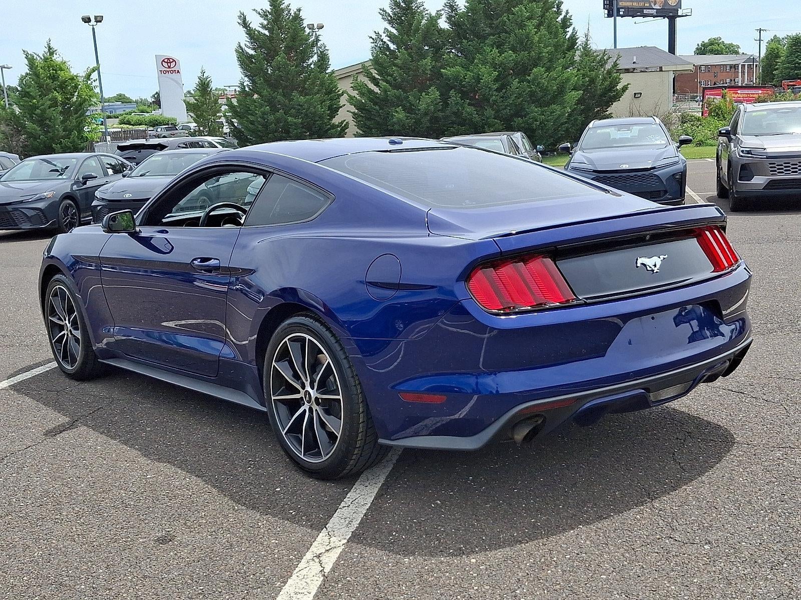 2016 Ford Mustang 2dr Fastback EcoBoost