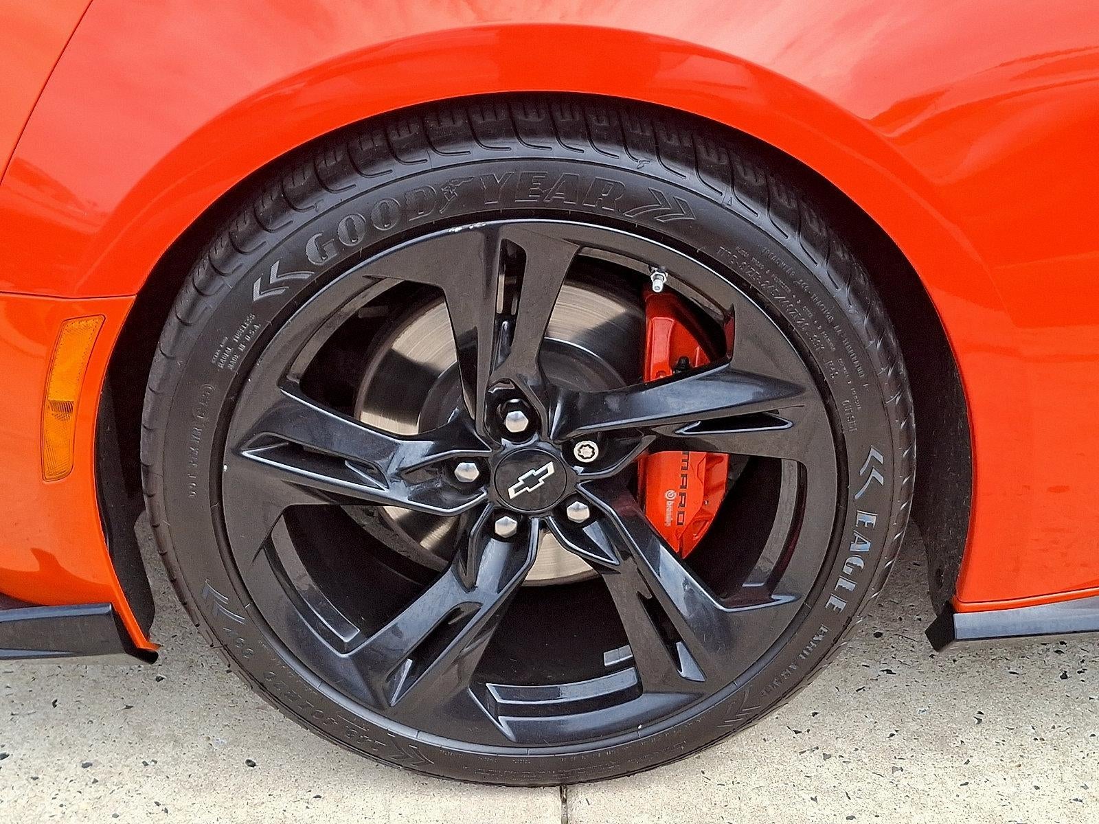 2021 Chevrolet Camaro 2dr Coupe 2SS