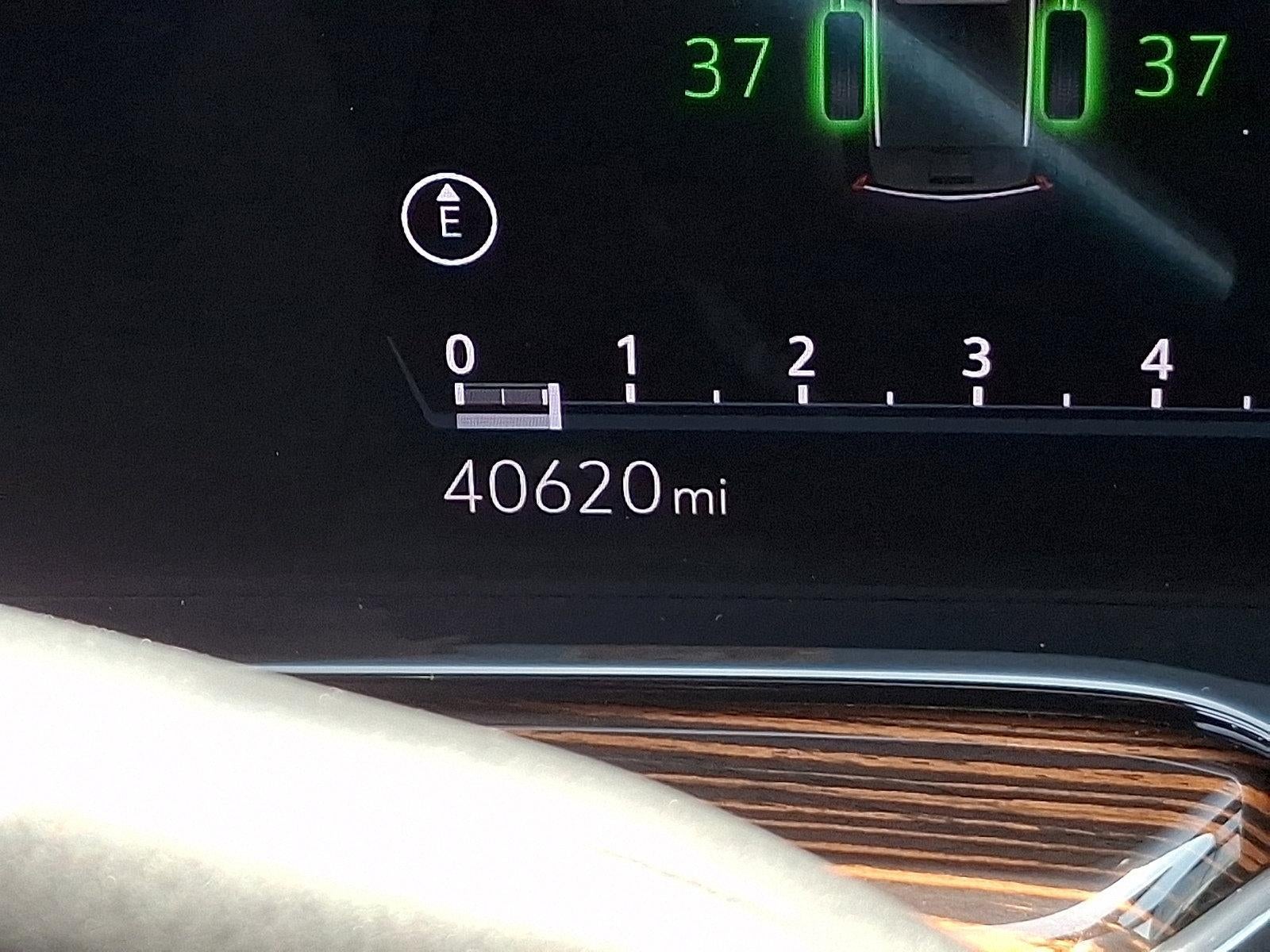 2023 Cadillac Escalade ESV 4WD Premium Luxury