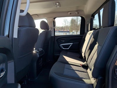 2021 Nissan Titan 4x4 Crew Cab SV