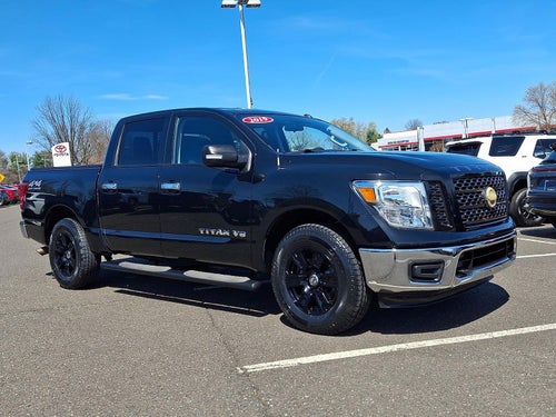 2019 Nissan Titan 4x4 Crew Cab SV