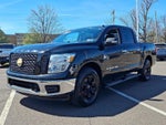 2019 Nissan Titan 4x4 Crew Cab SV