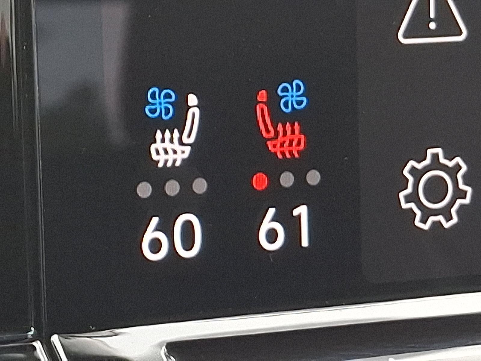 2025 Volkswagen Atlas Cross Sport 2.0T SE w/Technology 4MOTION