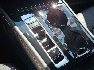 2025 Volkswagen Atlas 2.0T SE w/Technology 4MOTION