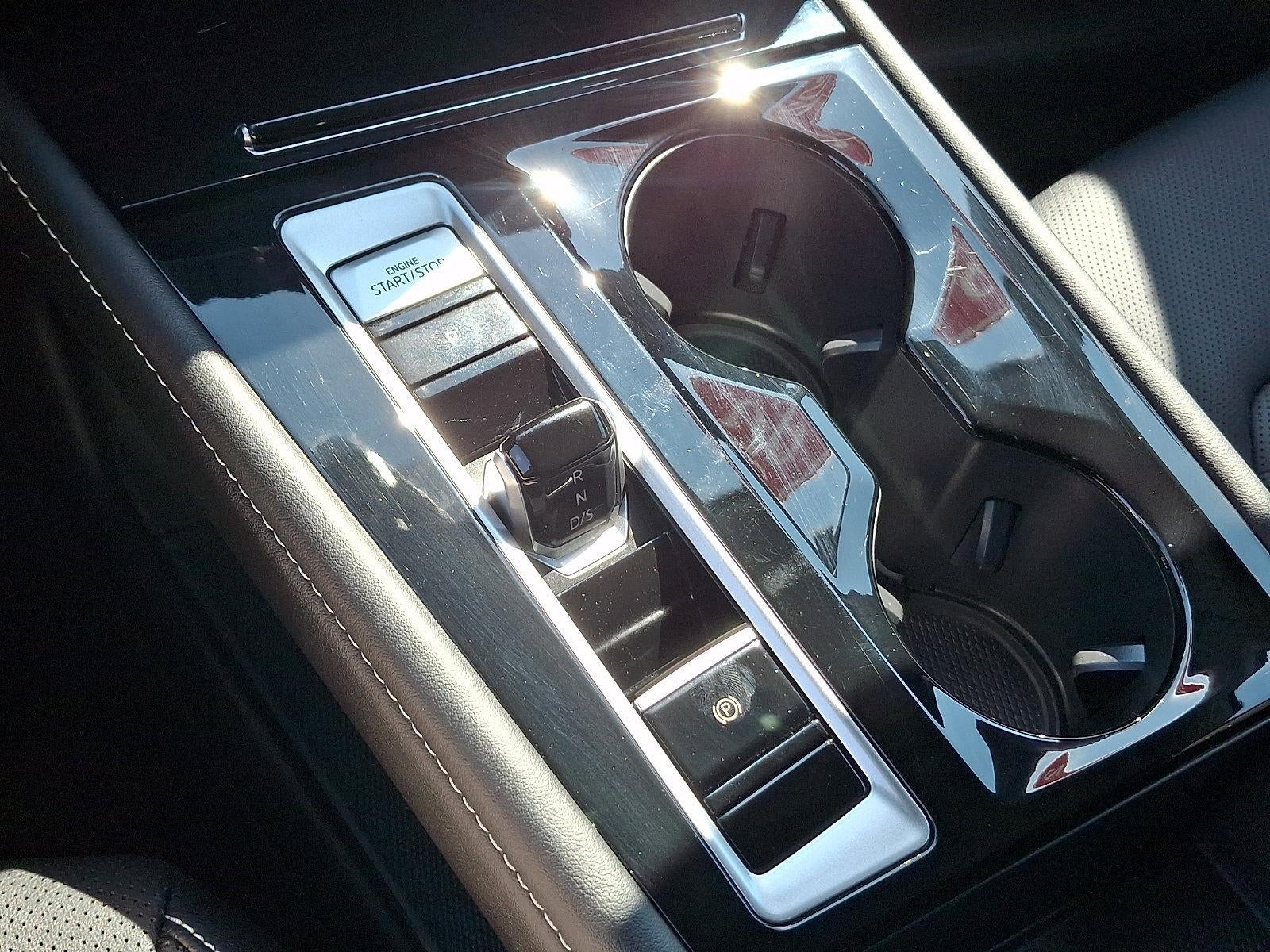 2025 Volkswagen Atlas 2.0T SE w/Technology 4MOTION