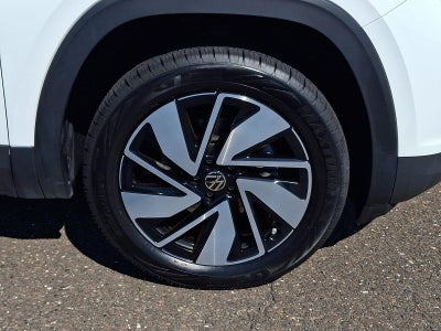 2025 Volkswagen Atlas 2.0T SE w/Technology 4MOTION