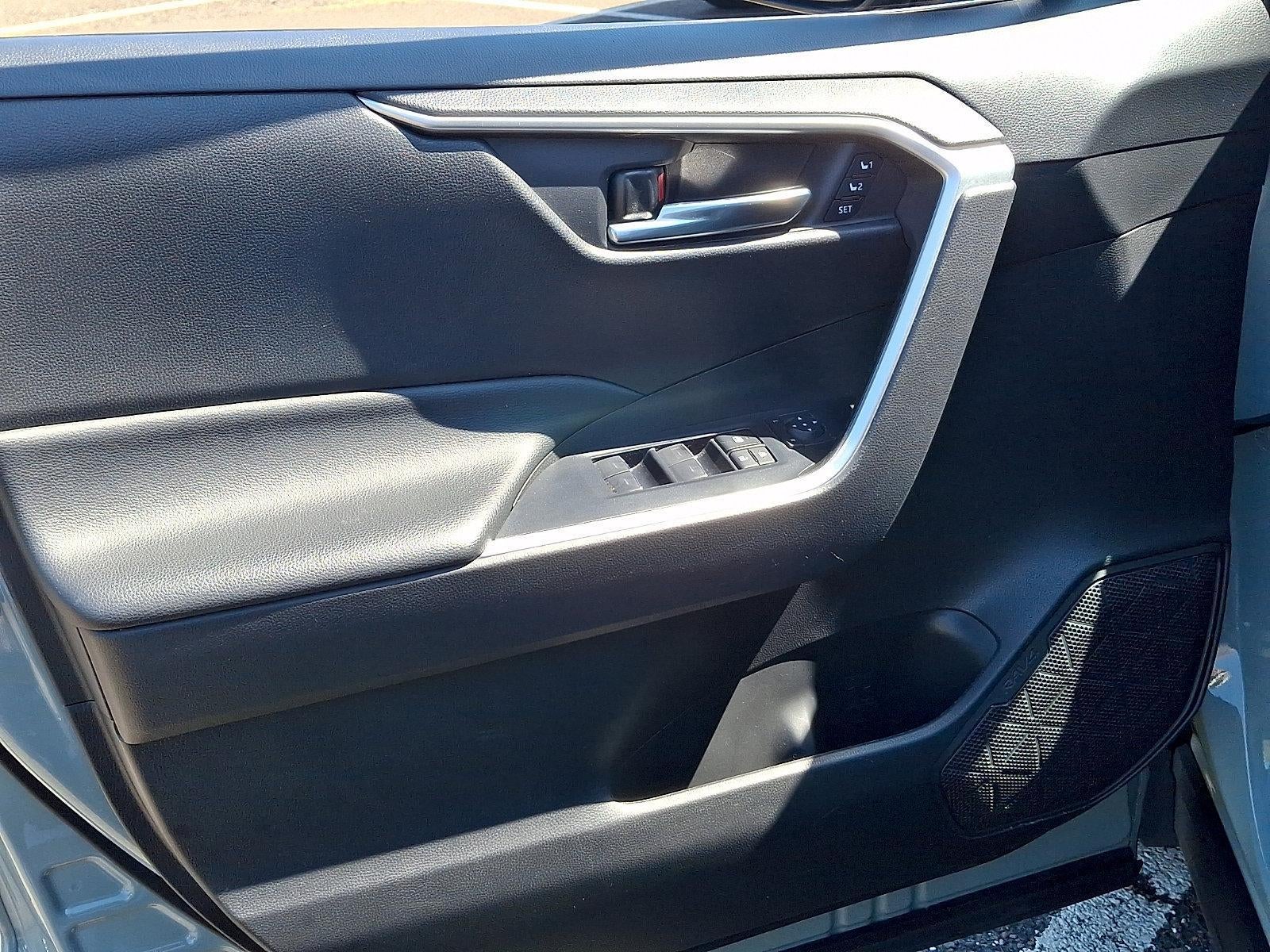 2022 Toyota RAV4 Hybrid XLE Premium AWD (Natl)