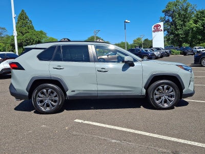 2022 Toyota RAV4 Hybrid XLE Premium AWD (Natl)