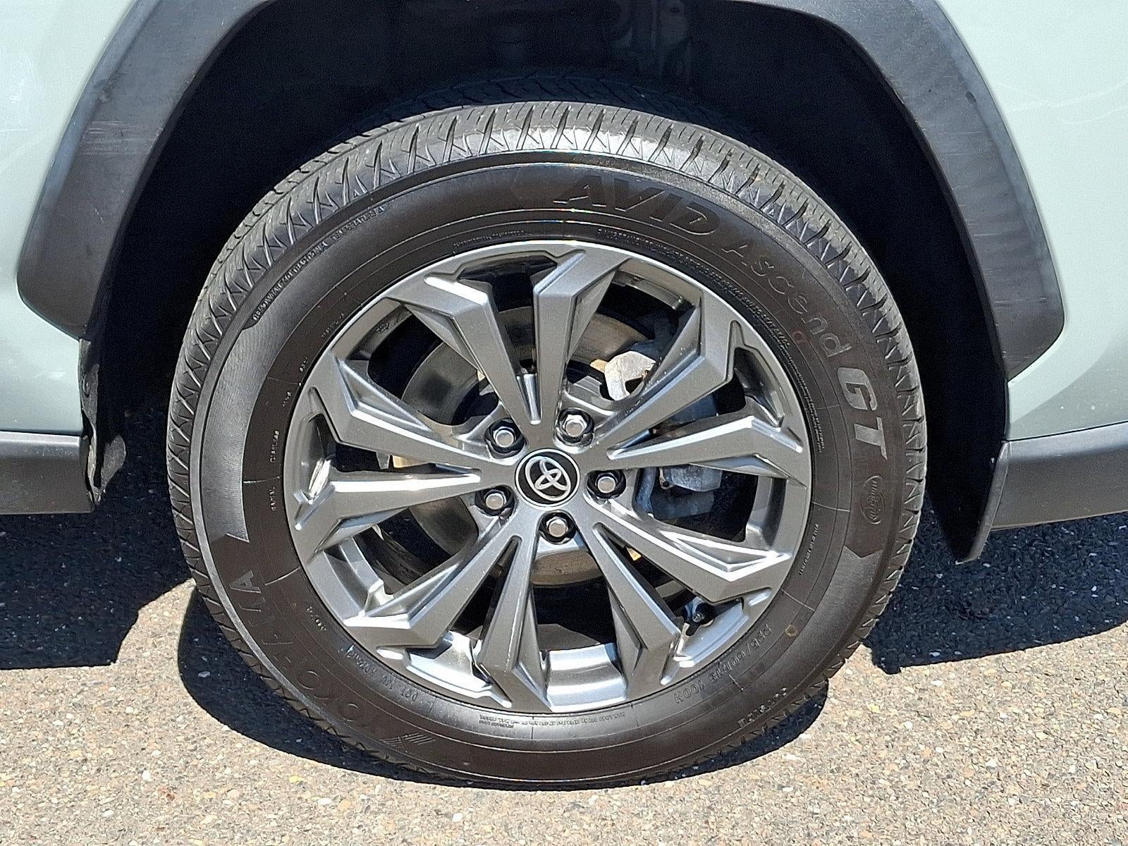 2022 Toyota RAV4 Hybrid XLE Premium AWD (Natl)