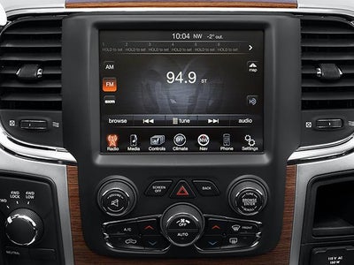 2014 RAM 2500 4WD Crew Cab 6.4 Ft Box Laramie