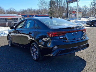 2024 Kia Forte LXS IVT