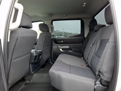 2022 Toyota Tundra 4WD 4WD SR5 CrewMax 5.5' Bed (Natl)