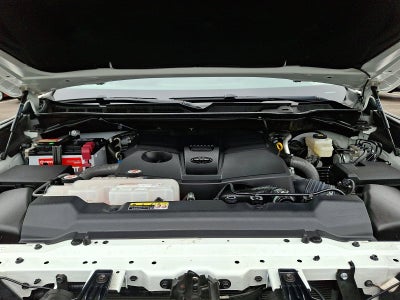 2022 Toyota Tundra 4WD 4WD SR5 CrewMax 5.5' Bed (Natl)