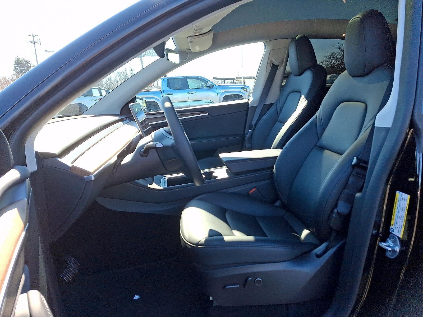 2025 Tesla Model Y Long Range RWD *Ltd Avail*