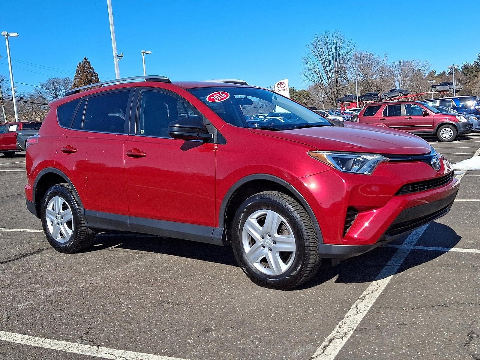 2016 Toyota RAV4 AWD 4dr LE (Natl)