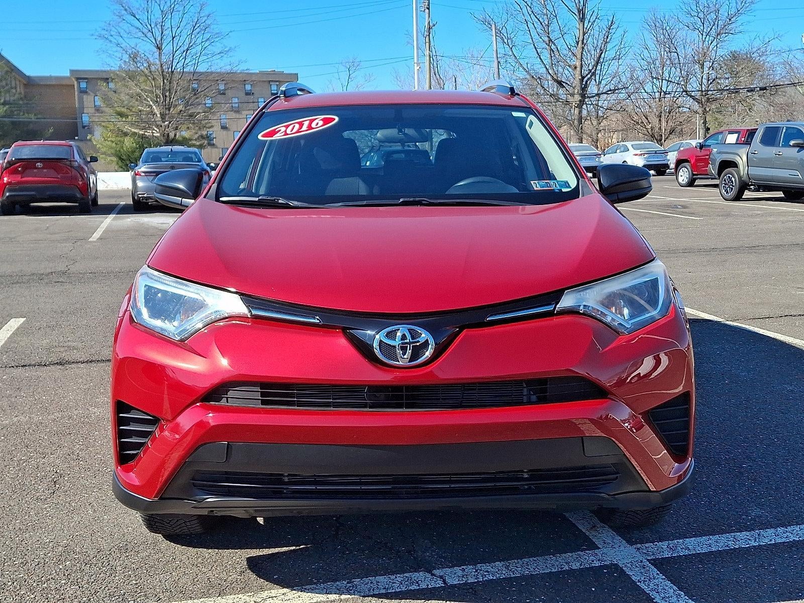 2016 Toyota RAV4 AWD 4dr LE (Natl)