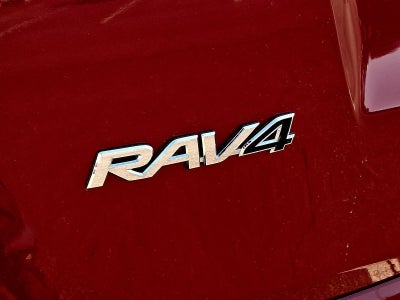 2016 Toyota RAV4 AWD 4dr LE (Natl)