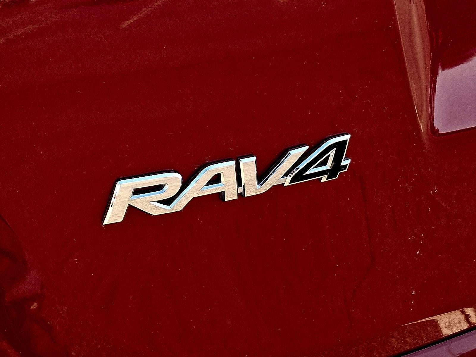 2016 Toyota RAV4 AWD 4dr LE (Natl)