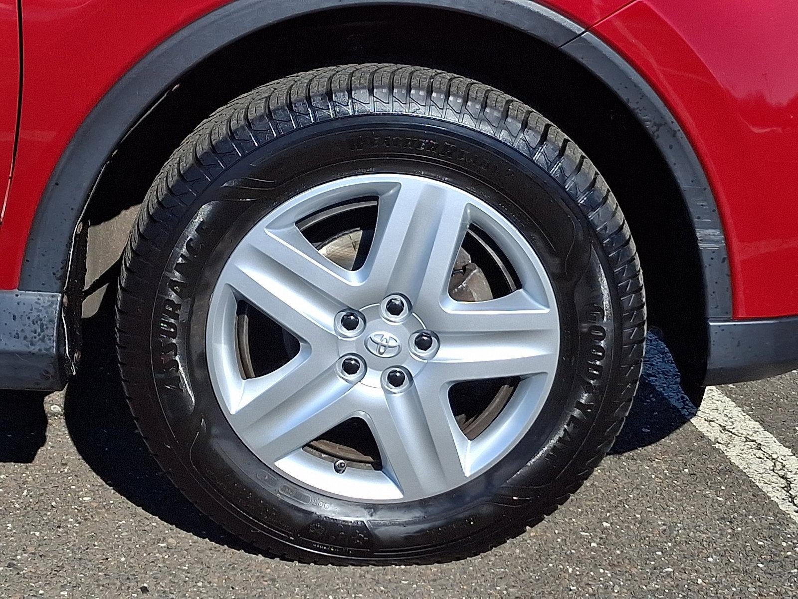 2016 Toyota RAV4 AWD 4dr LE (Natl)