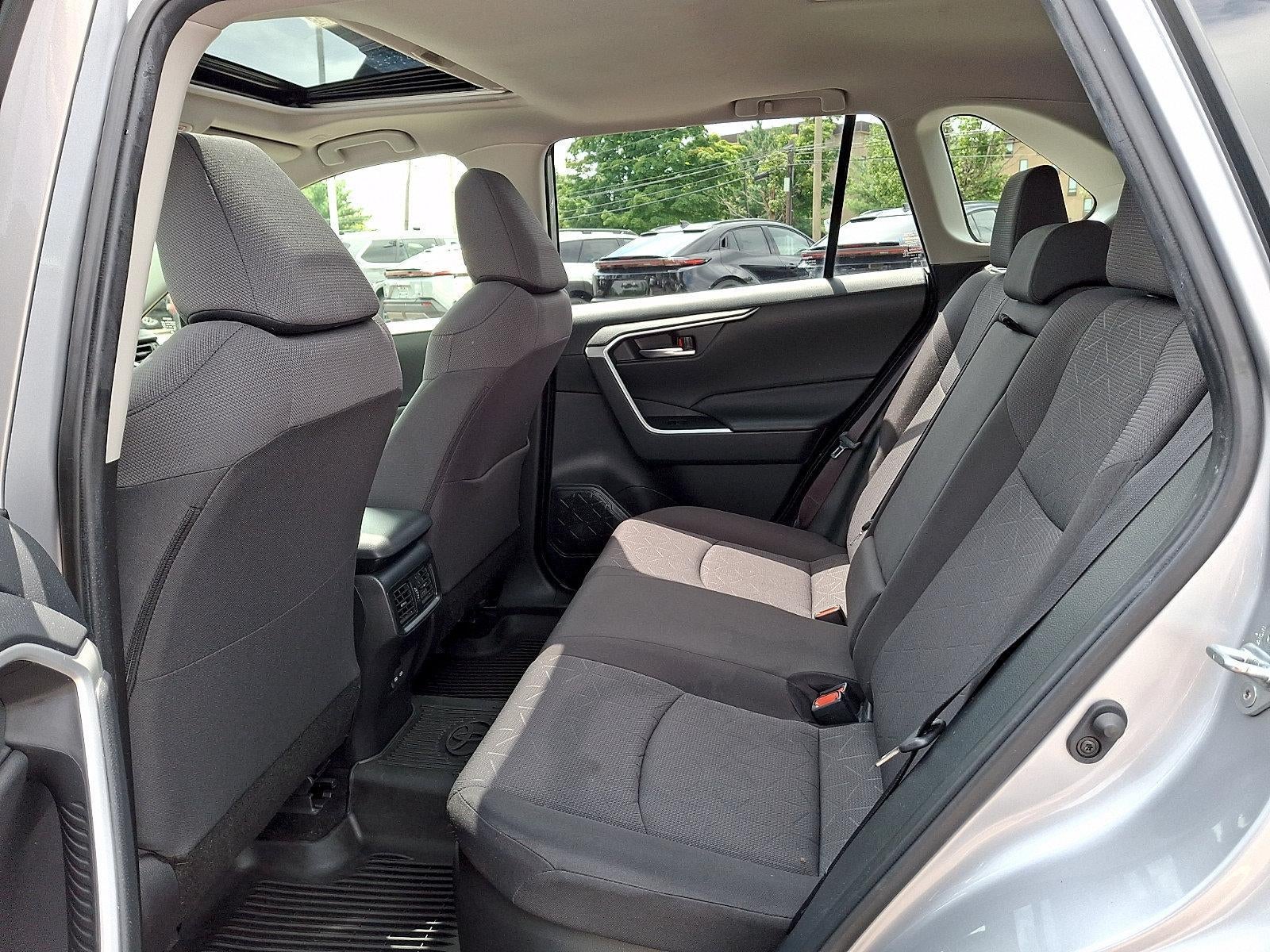 2023 Toyota RAV4 Hybrid XLE AWD (Natl)