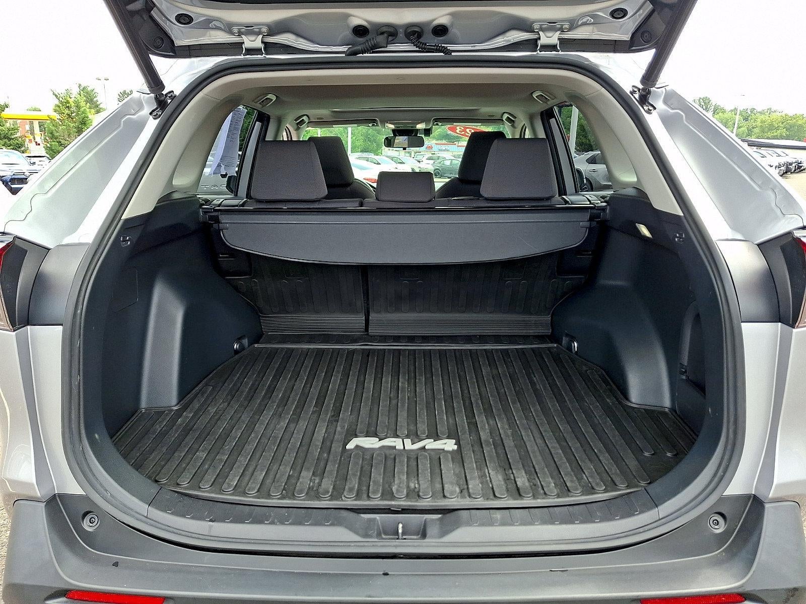 2023 Toyota RAV4 Hybrid XLE AWD (Natl)