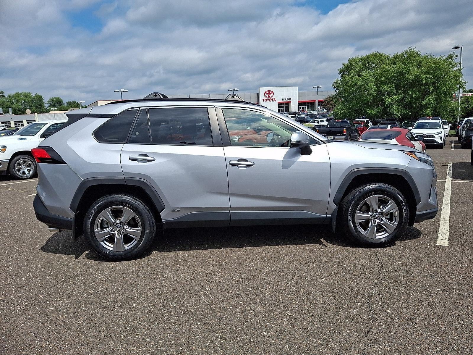 2023 Toyota RAV4 Hybrid XLE AWD (Natl)