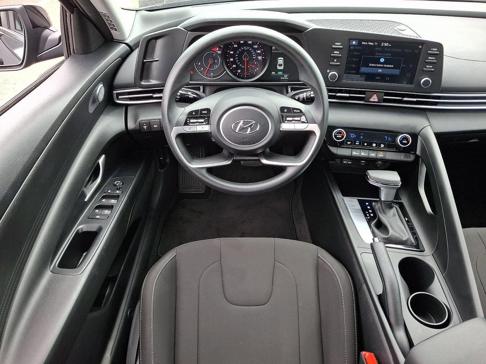 2023 Hyundai ELANTRA SEL IVT
