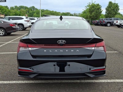 2023 Hyundai ELANTRA SEL IVT