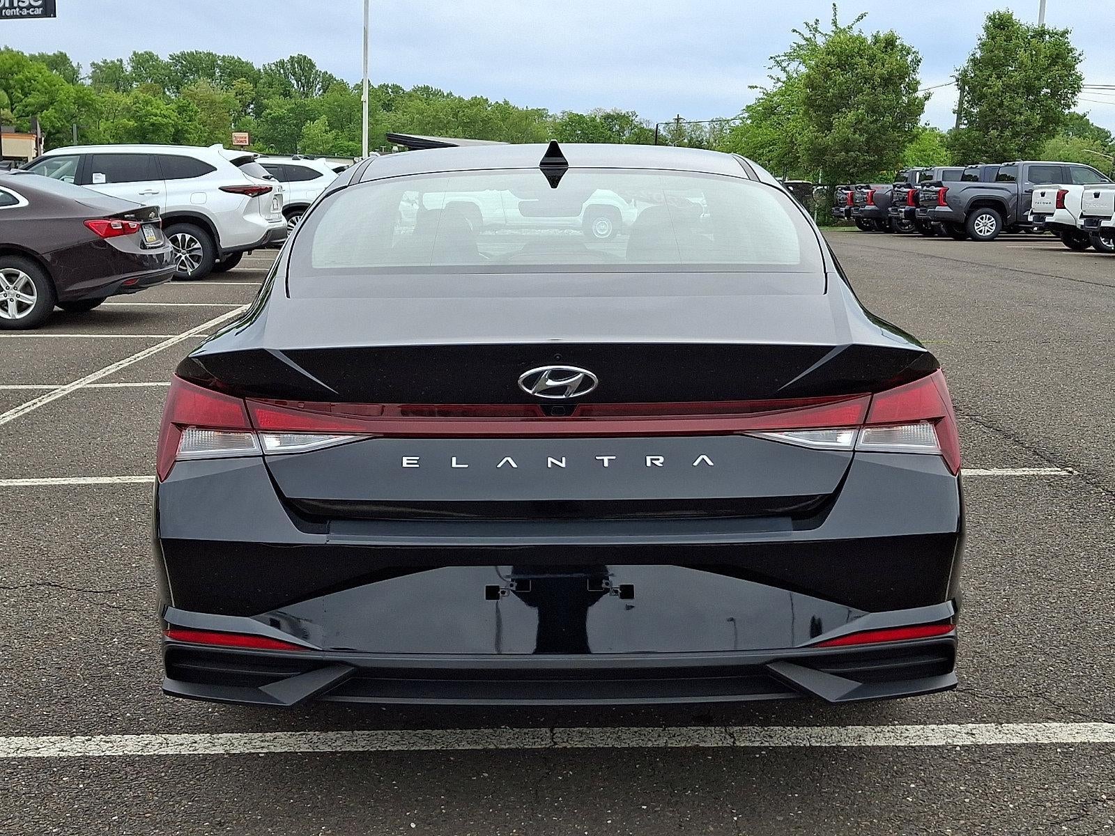 2023 Hyundai ELANTRA SEL IVT