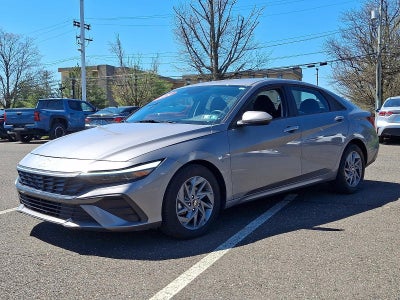 2024 Hyundai ELANTRA SEL IVT