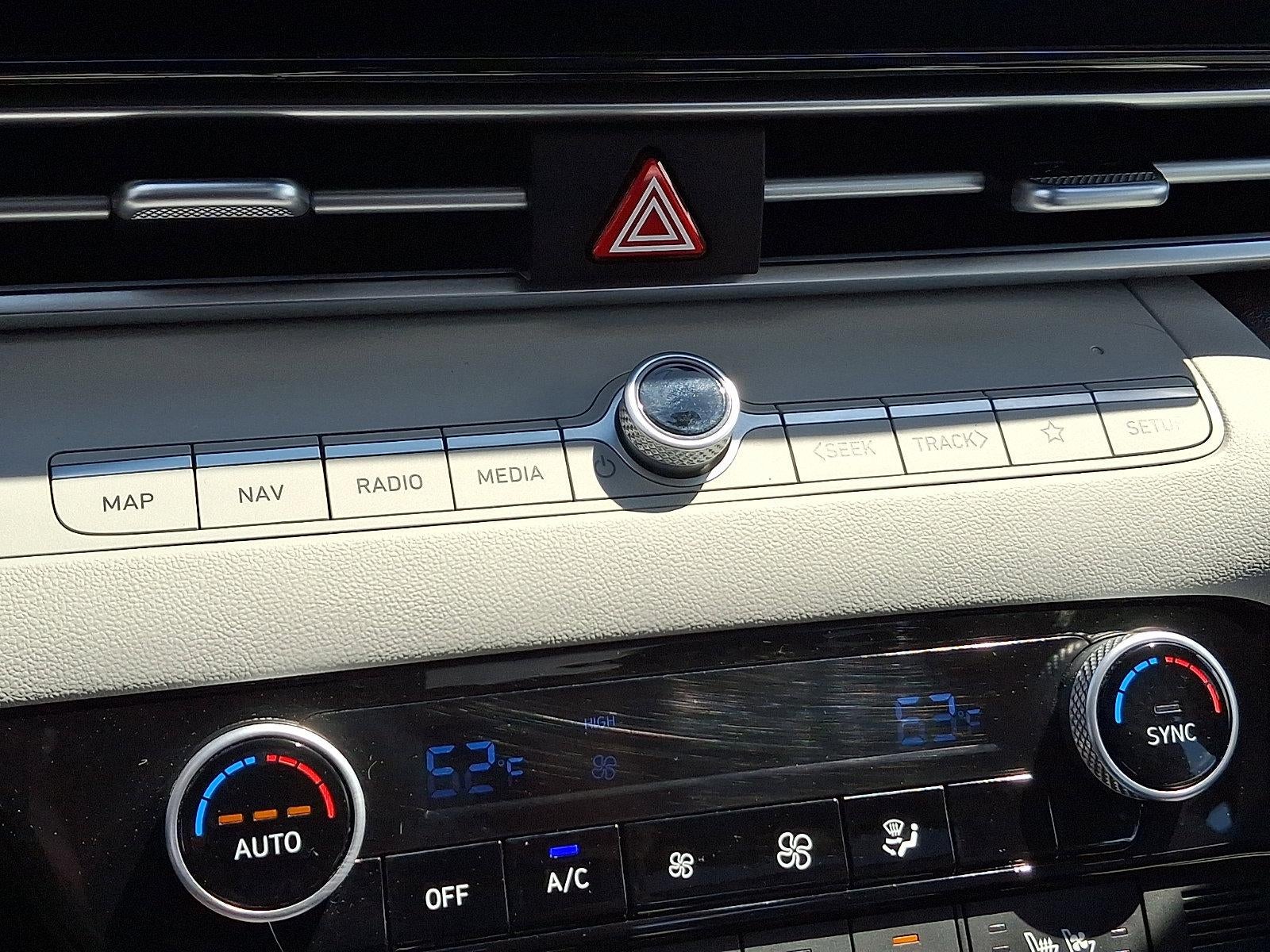 2023 Hyundai ELANTRA HYBRID Limited DCT