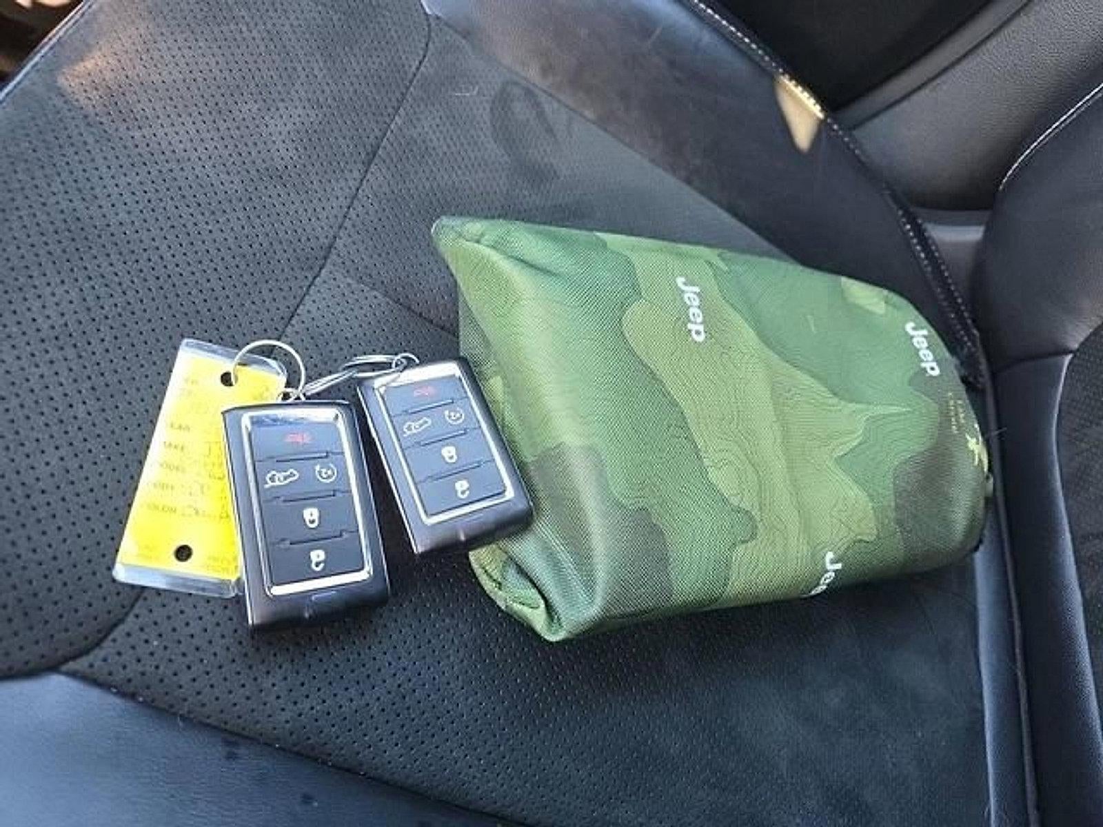 2023 Jeep Grand Cherokee L Altitude 4x4