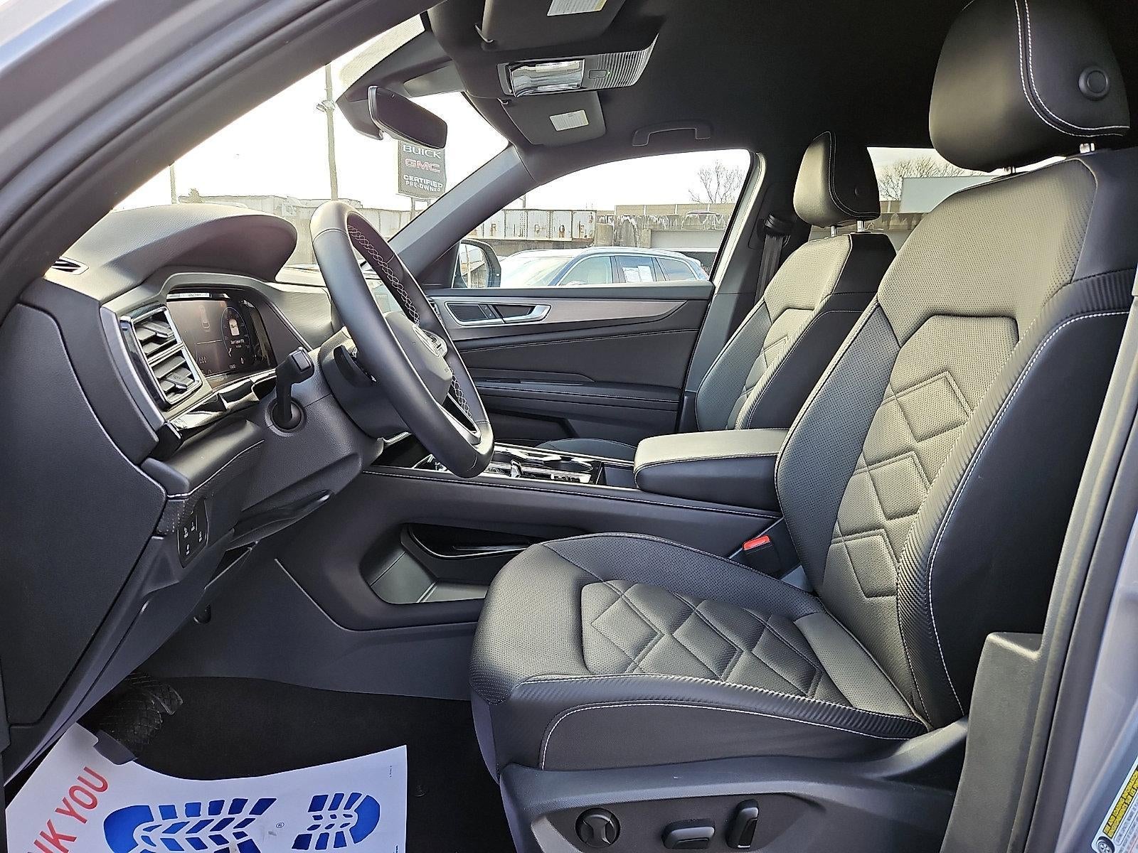 2025 Volkswagen Atlas Cross Sport 2.0T SE w/Technology 4MOTION