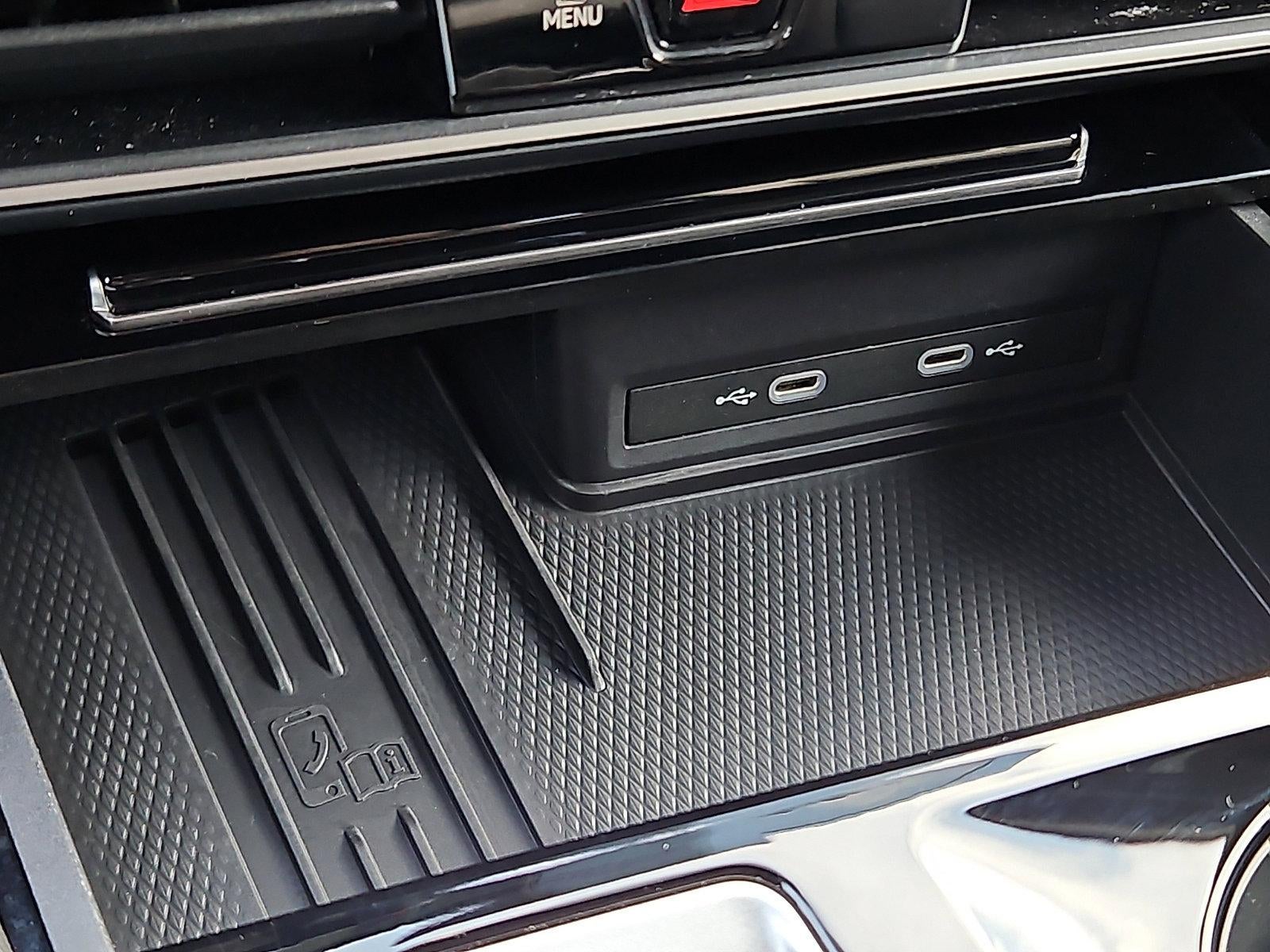 2025 Volkswagen Atlas Cross Sport 2.0T SE w/Technology 4MOTION