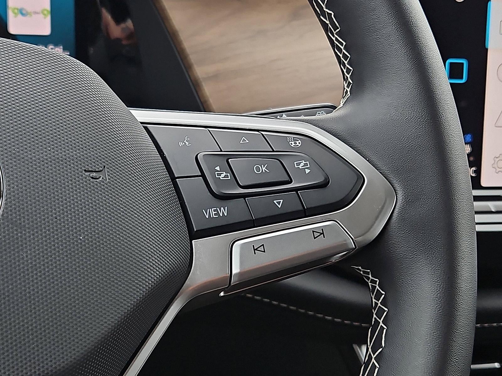 2025 Volkswagen Atlas 2.0T SE w/Technology 4MOTION