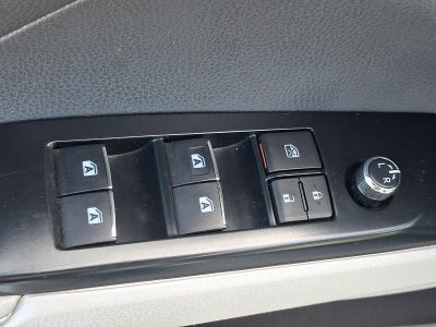 2019 Toyota Camry XLE Auto (SE)