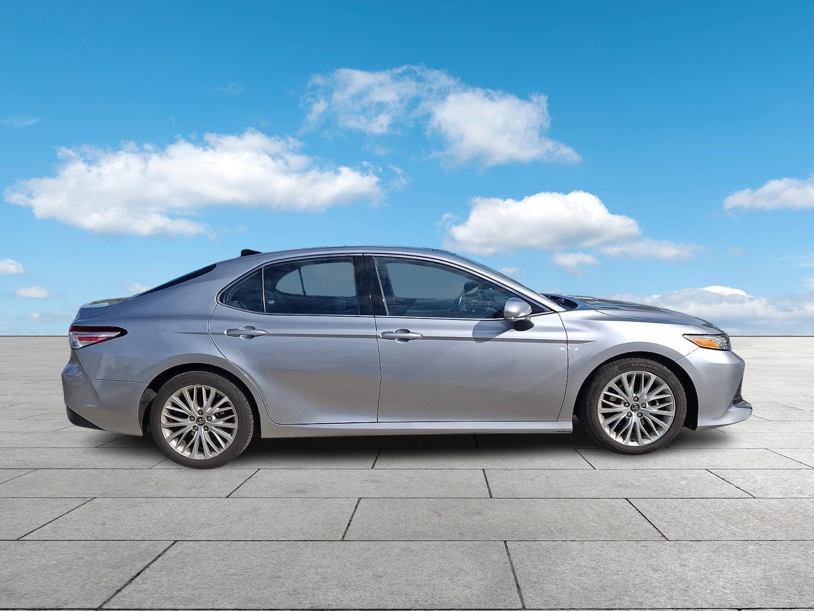 2019 Toyota Camry XLE Auto (SE)