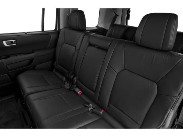 2013 Honda Pilot 4WD Touring with DVD Rear Entertainment System and Navigation