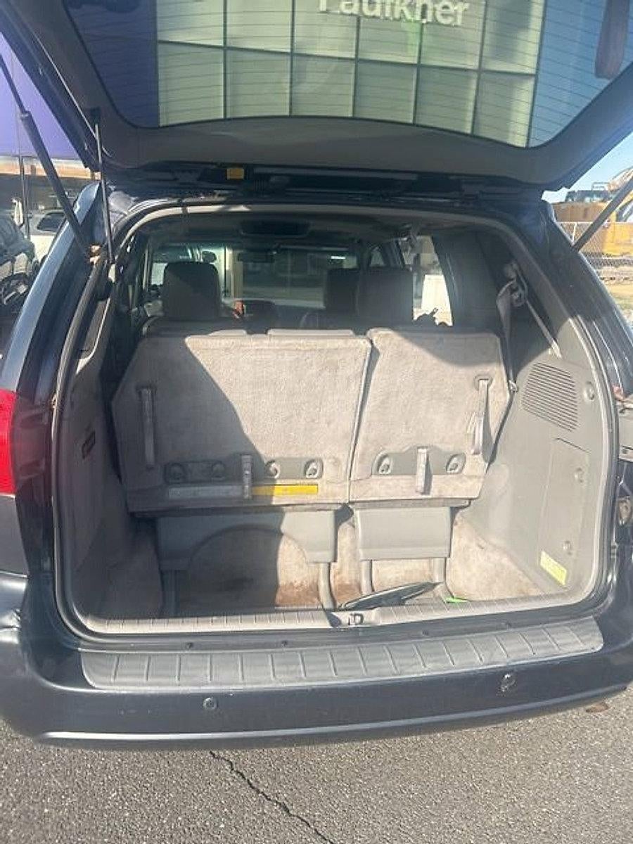 2010 Toyota Sienna 5dr 7-Pass Van XLE FWD (Natl)