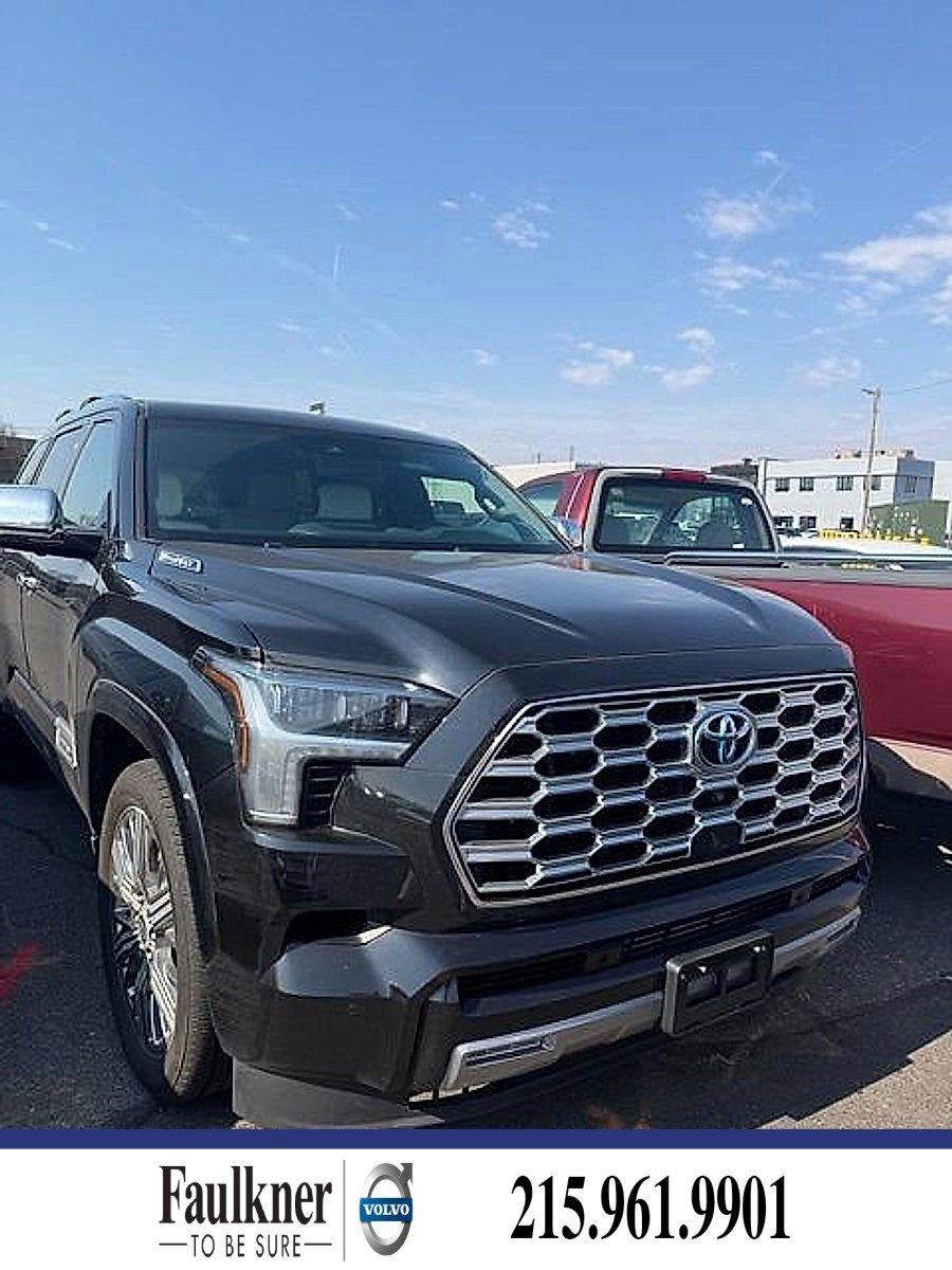 2024 Toyota Sequoia SR5 4WD (SE)