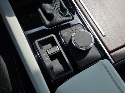 2024 Toyota Sequoia Capstone 4WD (Natl)