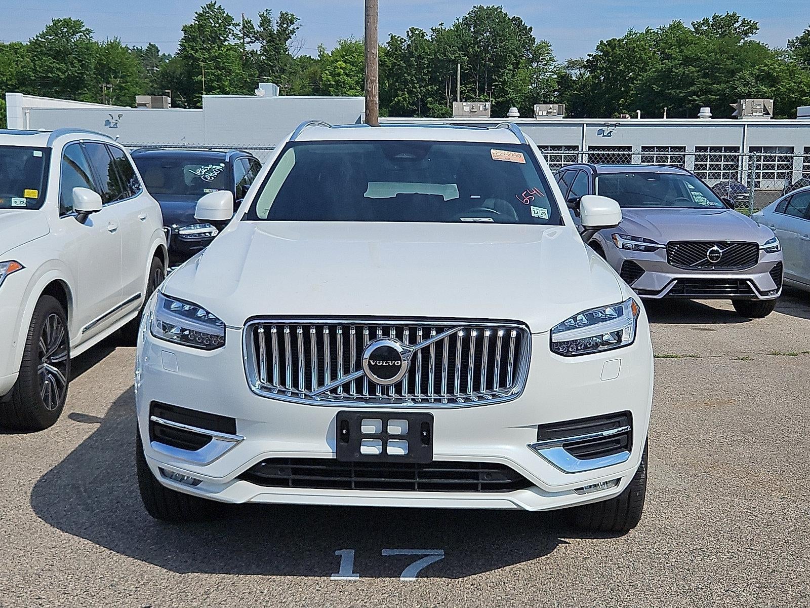 2025 Volvo XC90 B6 AWD Core 7-Seater