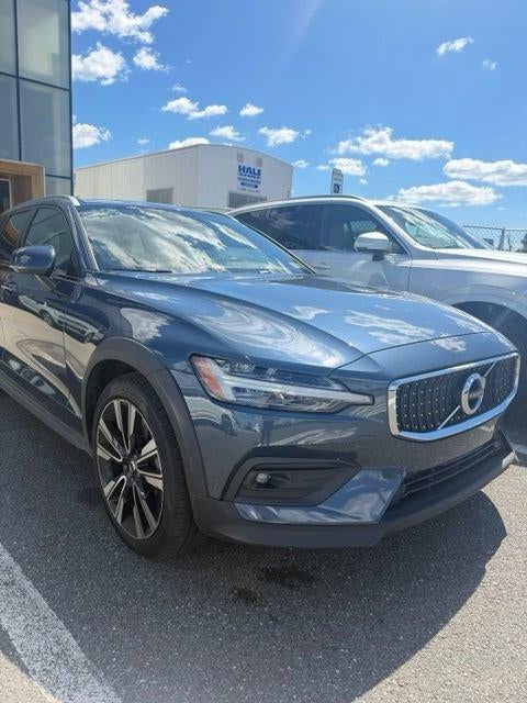 2021 Volvo V60 Cross Country T5 AWD