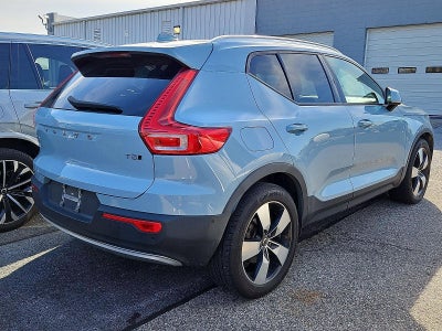 2019 Volvo XC40 T5 AWD Momentum