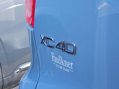 2019 Volvo XC40 T5 AWD Momentum