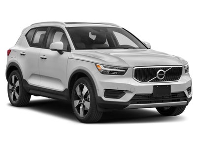 2019 Volvo XC40 T5 AWD Momentum